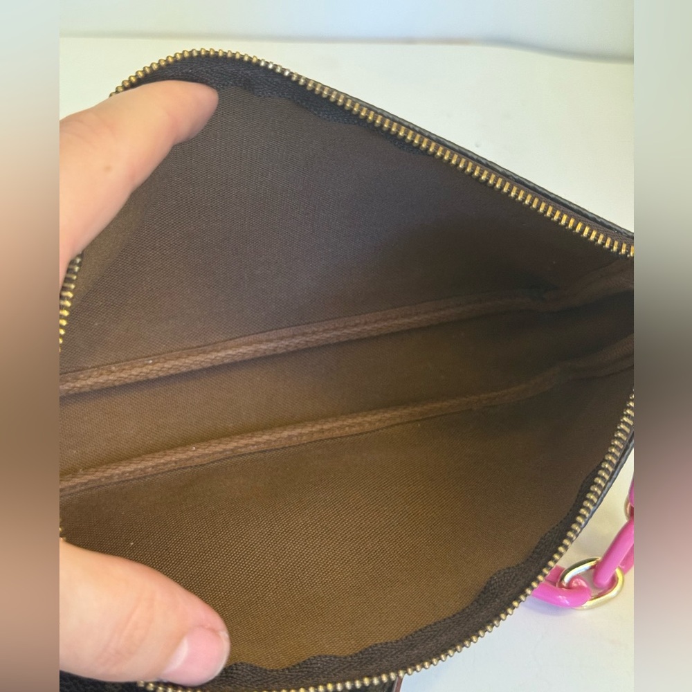🎊SOLD🎊Louis Vuitton Pochette Accessorie 🌟 - Picture 6 of 12